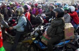 MUDIK LEBARAN 2014: Karawang Dipadati Motor, Bandara Soeta Lancar